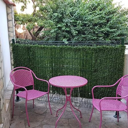 Къщата С Чешмата Apartment Veliko Tărnovo Exterior foto