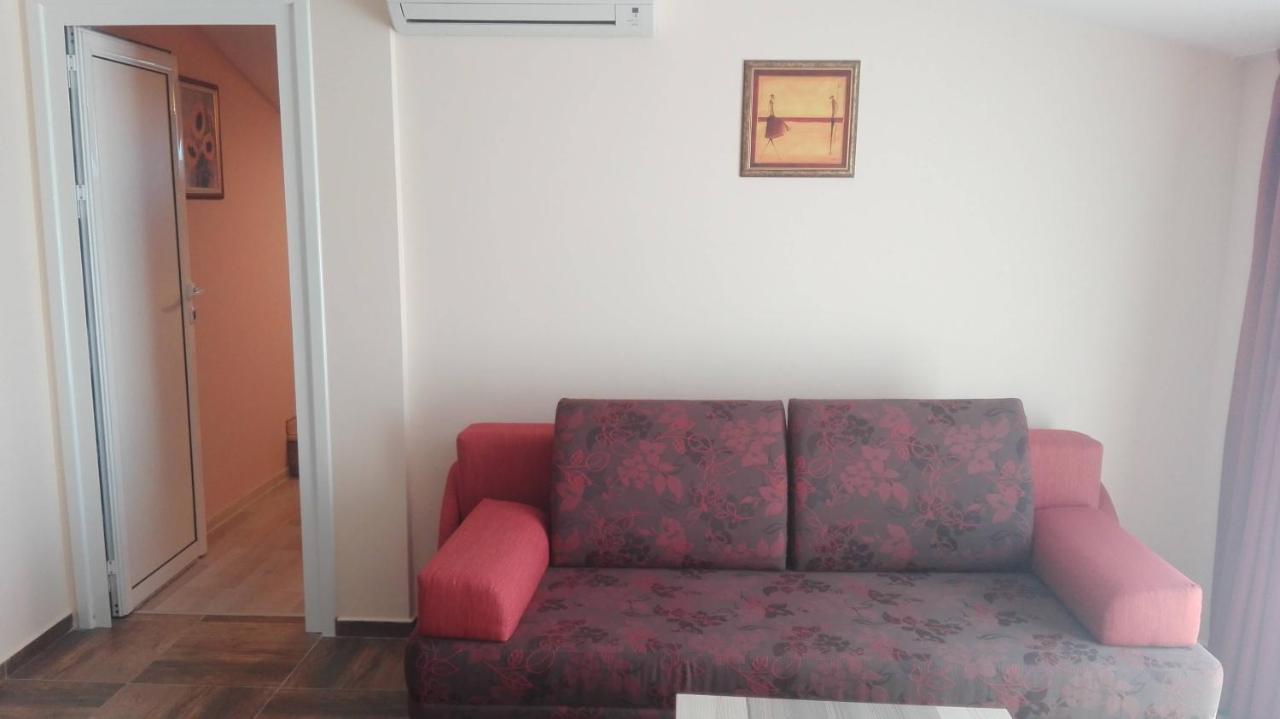 Къщата С Чешмата Apartment Veliko Tărnovo Exterior foto