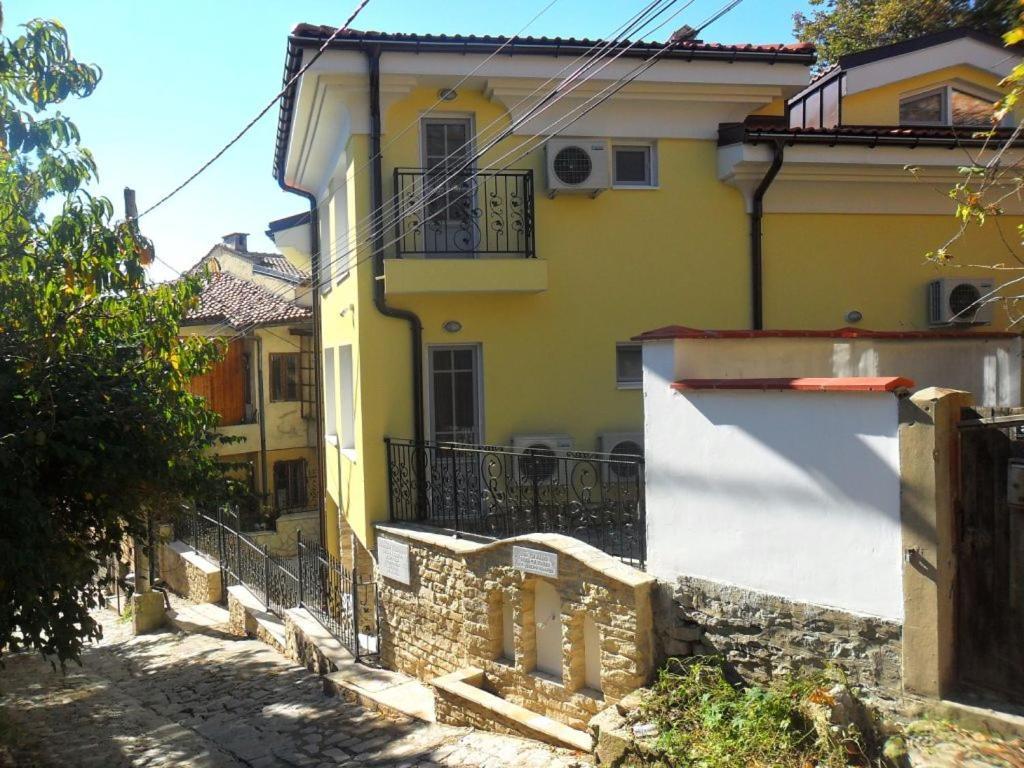 Къщата С Чешмата Apartment Veliko Tărnovo Exterior foto